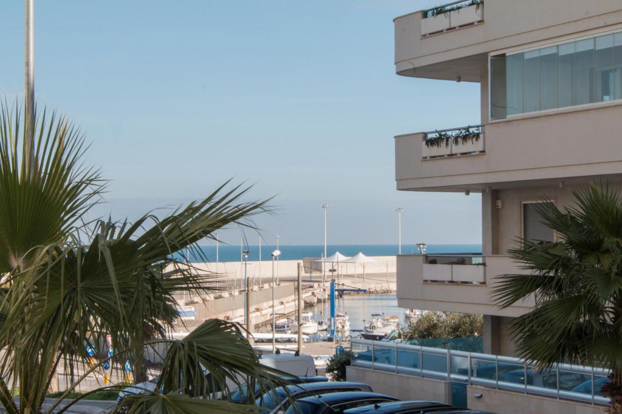 Nilu In Citta - Nuovo Appartamento Con Vista Mare Monopoli Eksteriør bilde